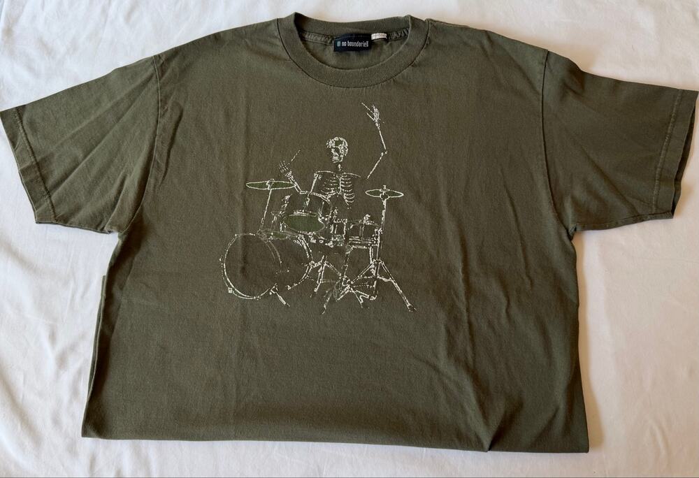 No Boundaries Skeleton Drummer Army Green Short Sleeve T-Shirt Men’s Size Large